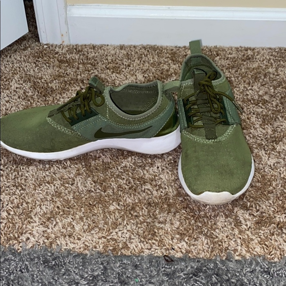 Nike Juvenate Sneakers